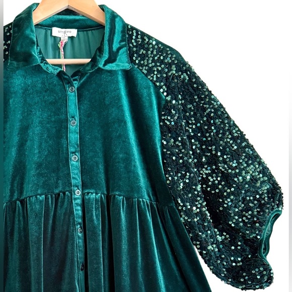 UMGEE Feminine Emerald Green Velvet Sequins Tiered Back Button Down Tunic S NWT - Picture 5 of 12